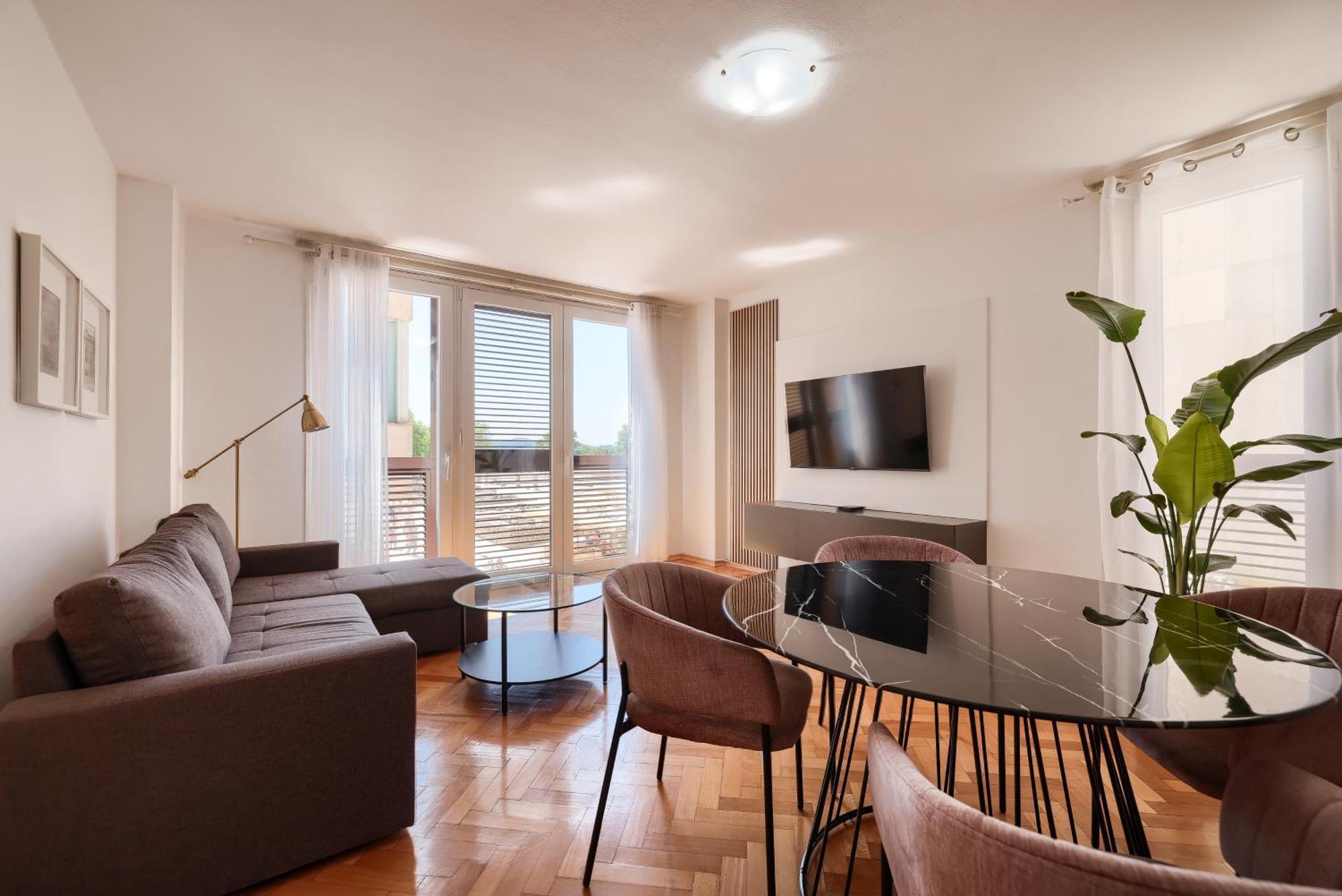 Apartament Downtown